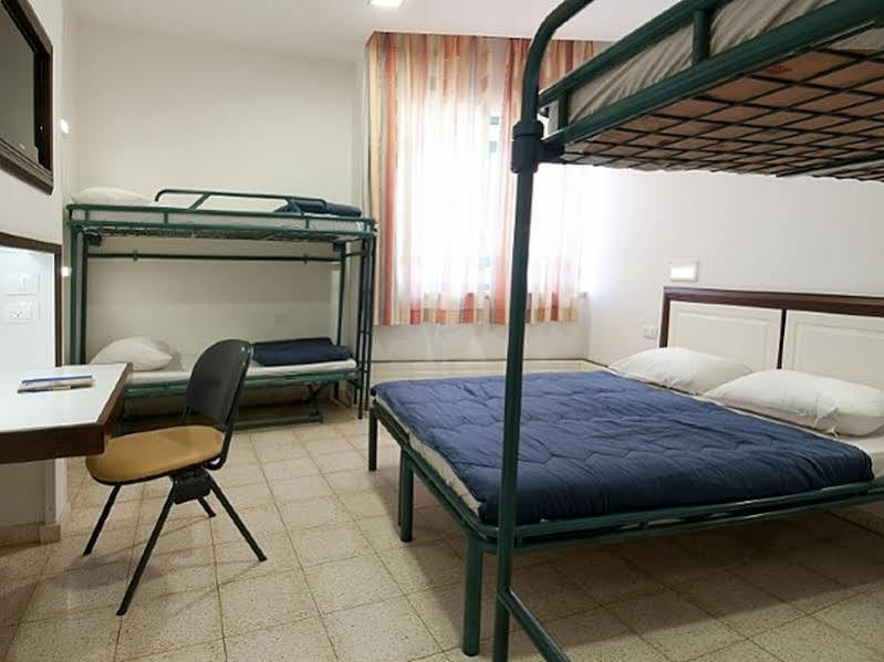 Hi - Pkiin Hostel Buqei'a Экстерьер фото